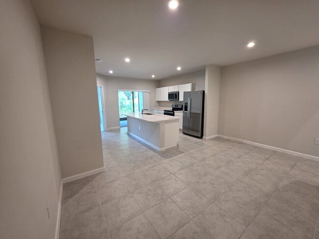 Building Photo - 12040 Grizzly Ln