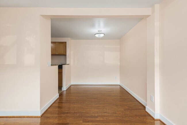 Building Photo - 15827 Leary Wy