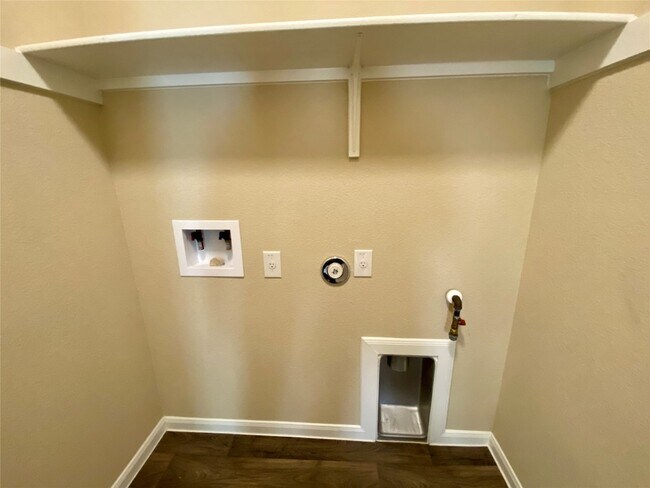 Building Photo - 3012 Tilmon Ln.