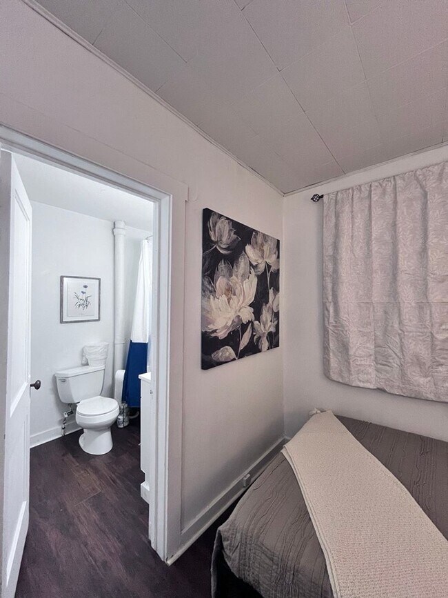 Building Photo - Drake Triplex