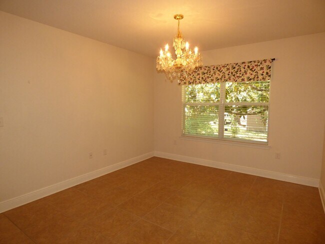 Building Photo - Custom-Built 3-Bedroom Home