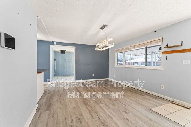 Building Photo - 5912 Bavaria Pl