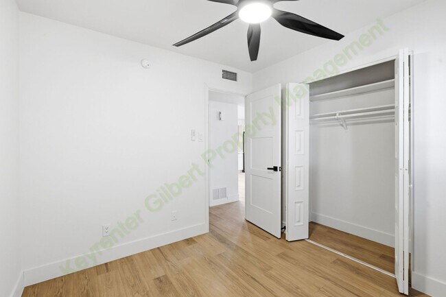 Building Photo - Updated South Scottsdale Gem Near Old Town – No HOA!