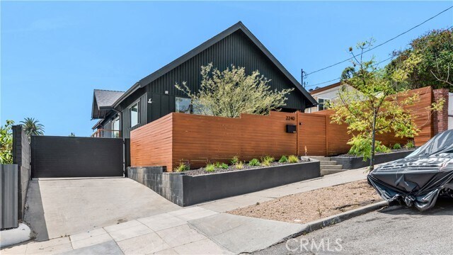 Building Photo - 2240 Ewing St