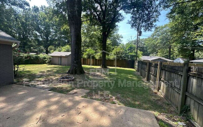 Building Photo - 1169 Dearing Rd