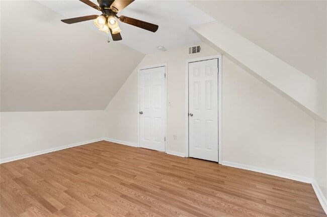 Building Photo - 153 Little St SE