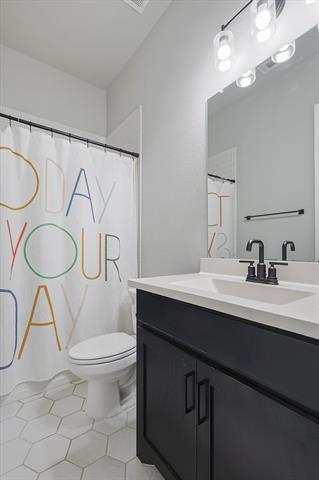 Building Photo - 1704 Terrace Way