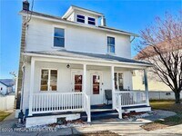 Building Photo - 102A Searle St