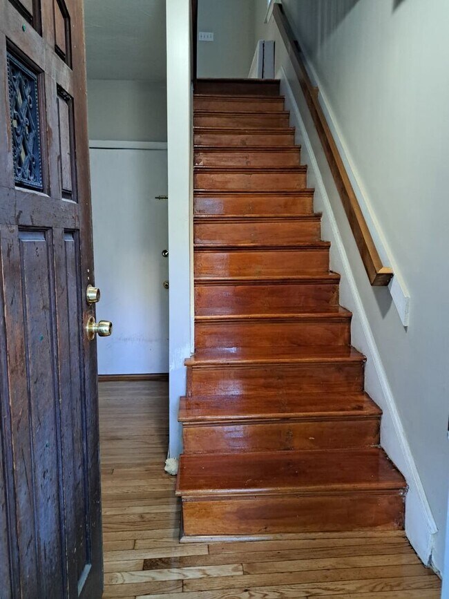 Building Photo - 296-298 Hurley Street