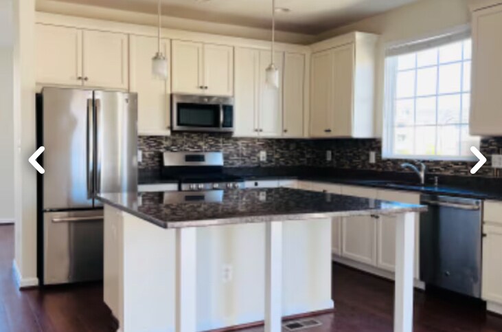 Building Photo - 9035 Connor House Rd