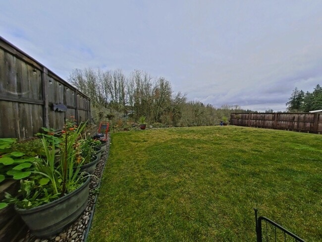 Building Photo - Modern 3 Bedroom House ~ NW Albany ~ Dog F...