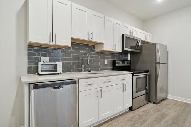 Building Photo - 1522-1532 W Girard Ave