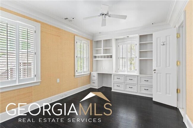 Building Photo - 2522 Habersham Rd NW