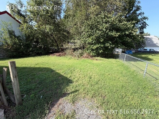 Building Photo - 10304 E Kentucky Rd