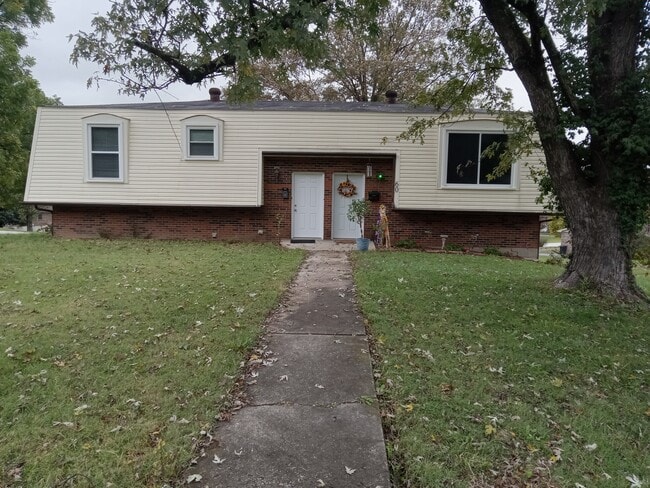 Building Photo - 60 Reilly Rd