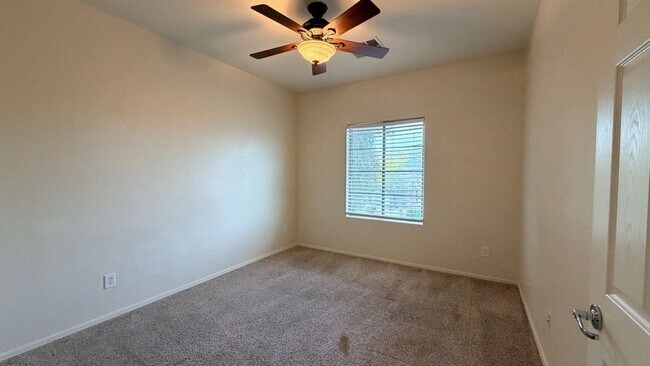 Building Photo - 18175 N Cook Dr