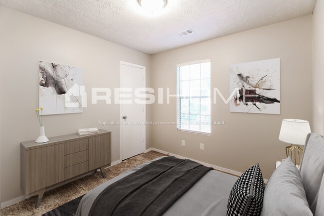 Building Photo - 770 Brittany Ct