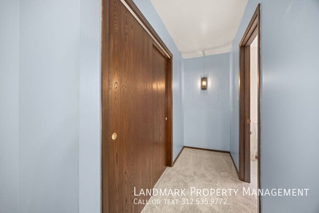 Building Photo - 409 Sara Ave