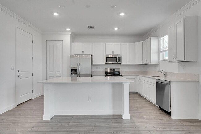 Building Photo - 3492 Cedar Grv Dr