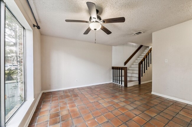 Building Photo - 17164 Beaver Springs Dr