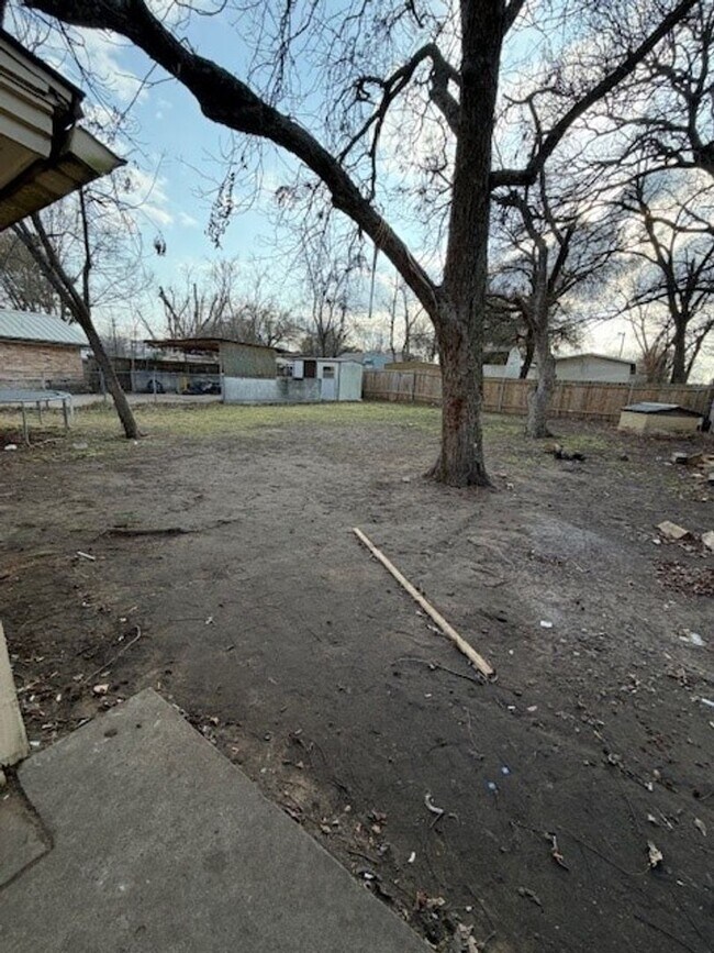 Building Photo - 312 N 37th St