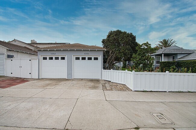 Building Photo - 1350