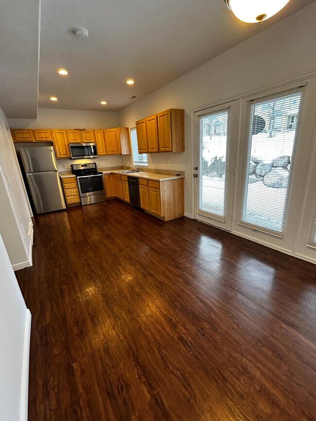 Building Photo - 5059 W Red Shale Rd