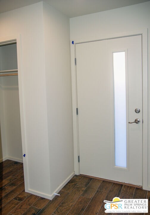 Building Photo - 13710 Cuyamaca Dr