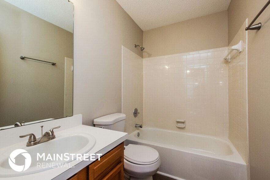 Building Photo - 3916 Armitage Dr