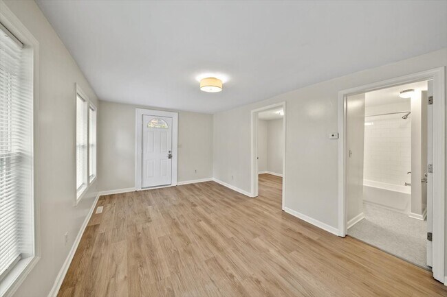 Building Photo - 4459 Fisher St