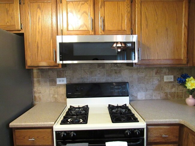 Building Photo - 112 Sarahs Grove Ln