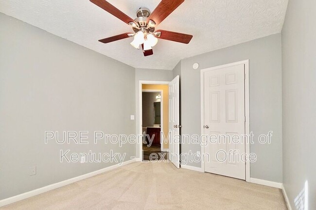 Building Photo - 2909 Mahala Ln