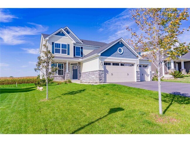 Building Photo - 1574 Edgebrook Ln