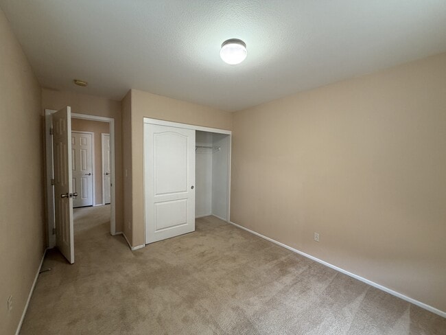 Building Photo - 6250 W Arby Ave