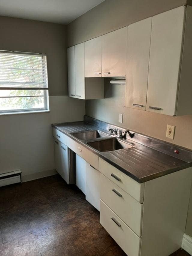 Building Photo - 4790 Clevesdale Dr