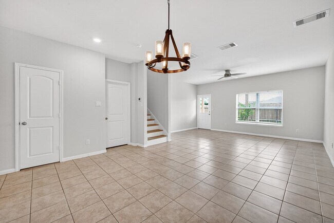 Building Photo - 228 Elm Patch Dr