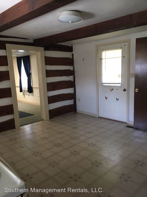Building Photo - 2 br, 1 bath House - 630 Blooming Grove Rd