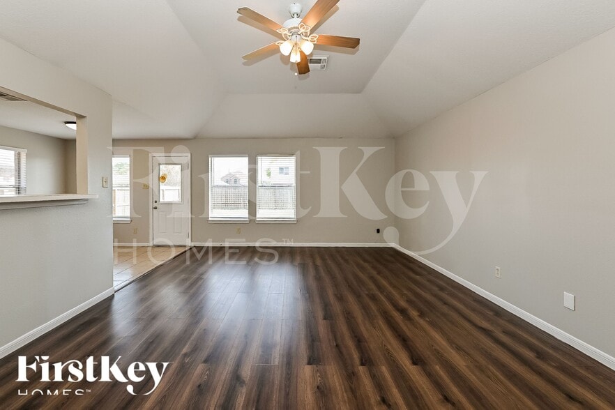 Building Photo - 8222 Sanford St