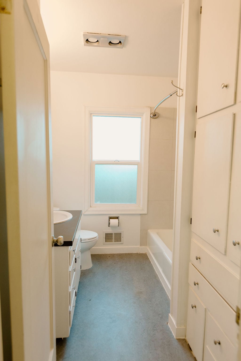 Upstairs Bathroom - 3200 SE 78TH AVE