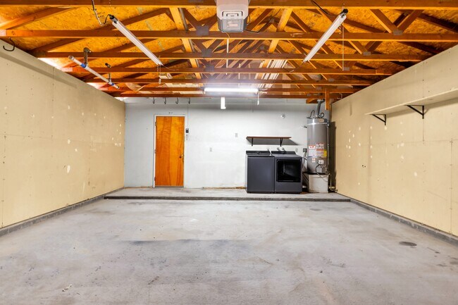 Building Photo - 7121 Quail Spring Ave