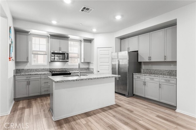 Building Photo - 40727 Melrose Dr
