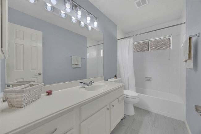 Building Photo - 3828 Landon Park Dr