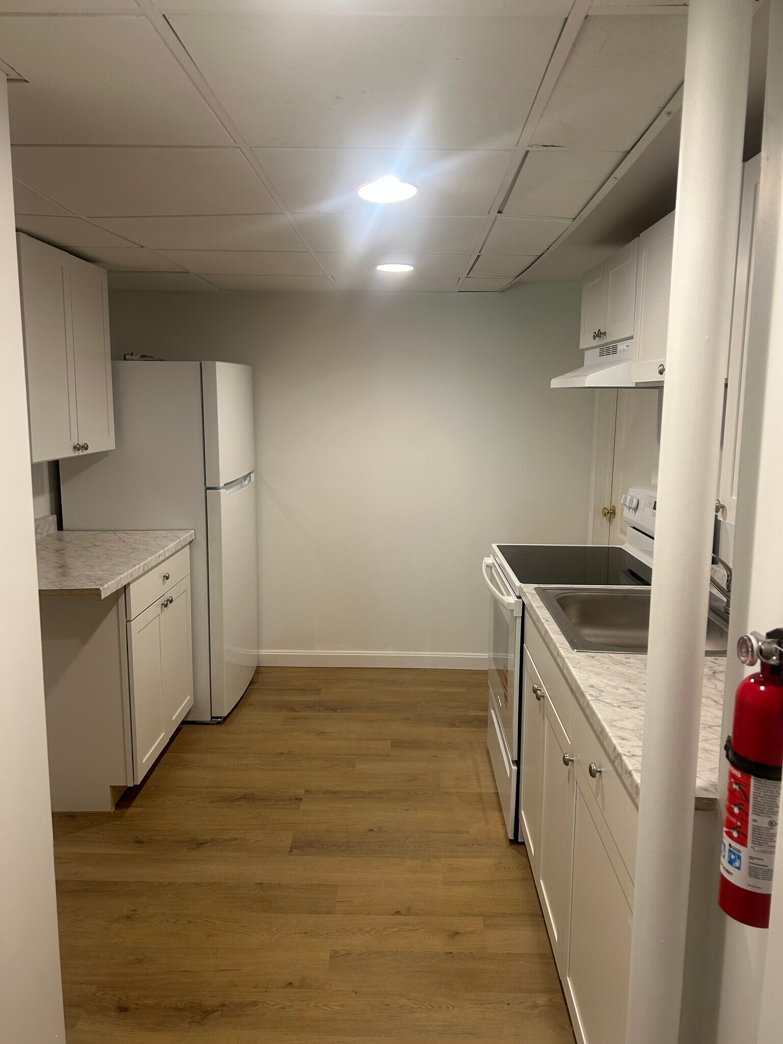 Kitchen - 25 Gracedale Ave