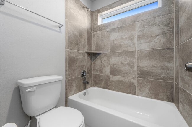 Building Photo - 3506 Lake Bella Megan Dr