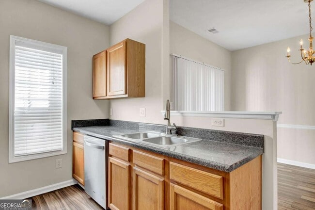 Building Photo - 4840 Hairston Park Square