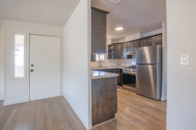 Building Photo - 32480 San Miguelito Dr