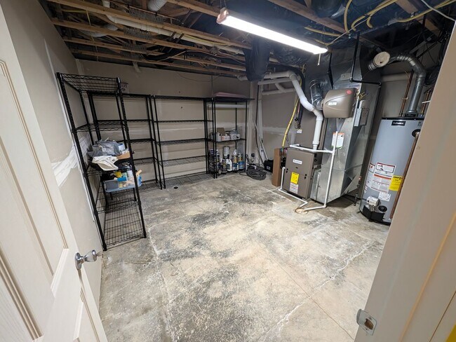 Building Photo - 13908 Rahn Blvd