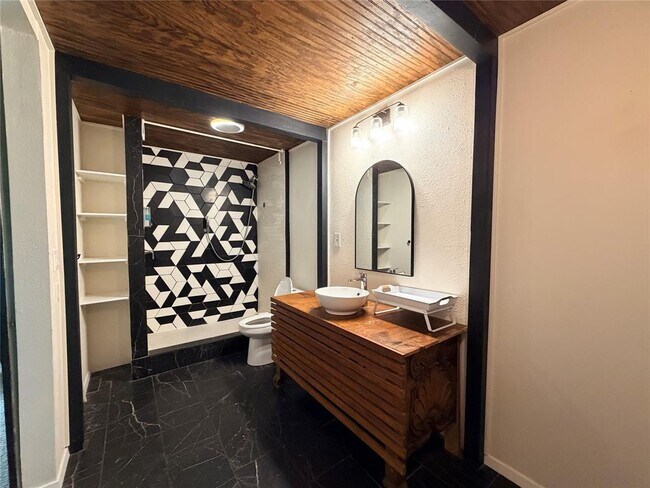 Building Photo - 115 Spanish Oak Cir