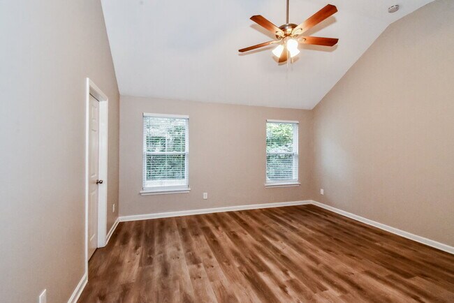Building Photo - 5853 Little River Rd