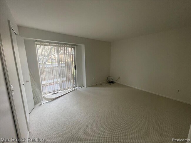 Building Photo - 6620 Fireside Ct